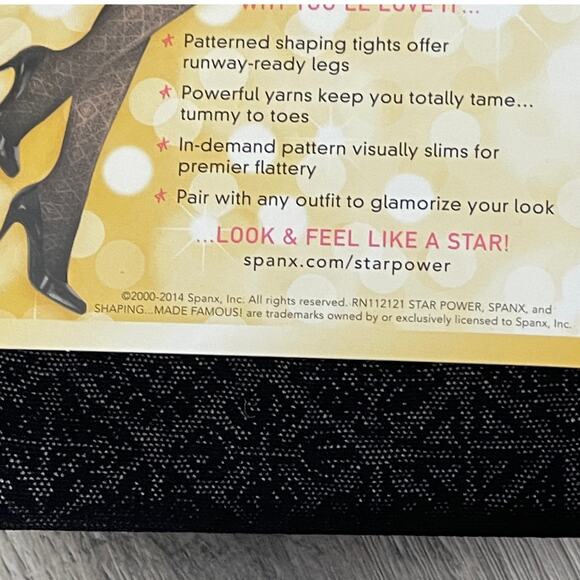 Star Power Spanx Center Stage Patterned Shaping Tights Nouveau Backdrop Black A - Picture 8 of 8